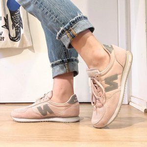 baby pink new balance 220 shoes, women's size 7